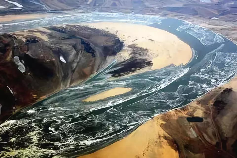 洪泽湖遭遇罕见水污染 拿什么保障饮水安全？